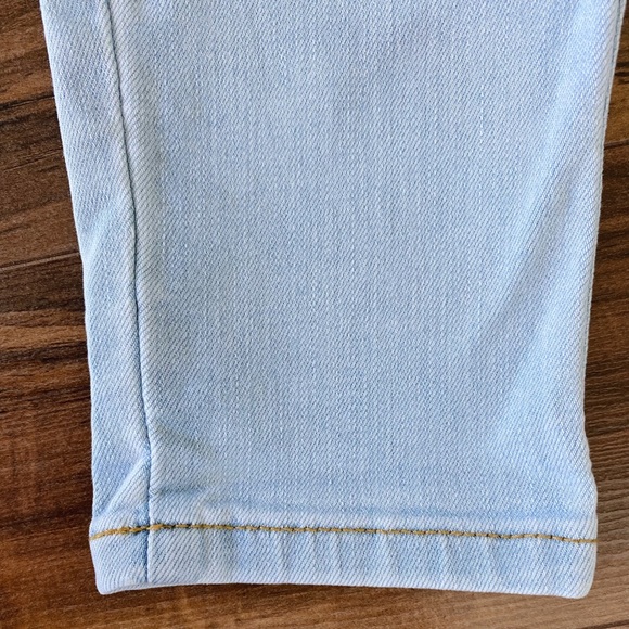 Glistening Jeans - Picture 10 of 11